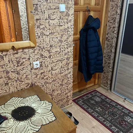 Ground Floor Close To Centre And Tourist Attractions *