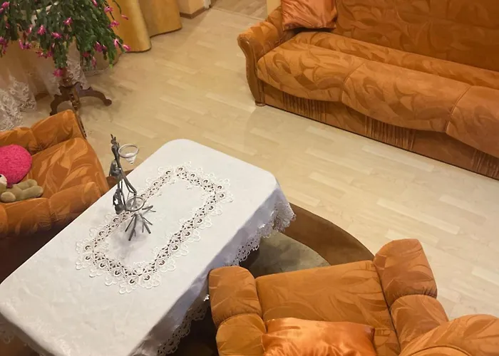 Ground Floor Close To Centre And Tourist Attractions *